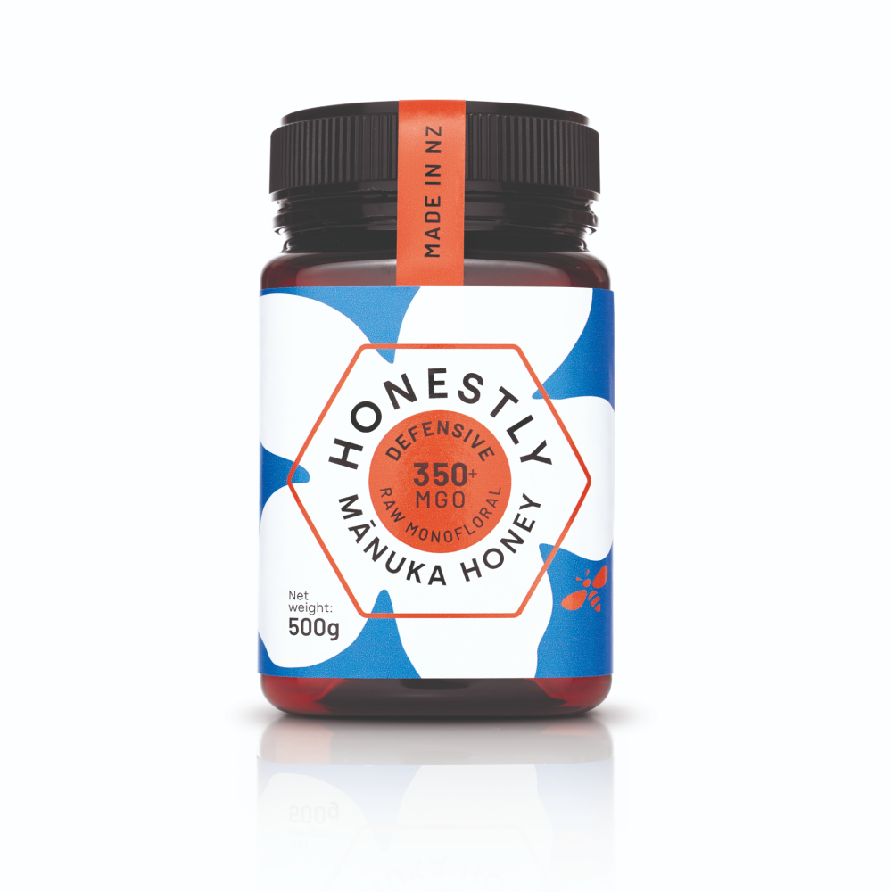 500g Manuka honey jar with a colourful label on a white background